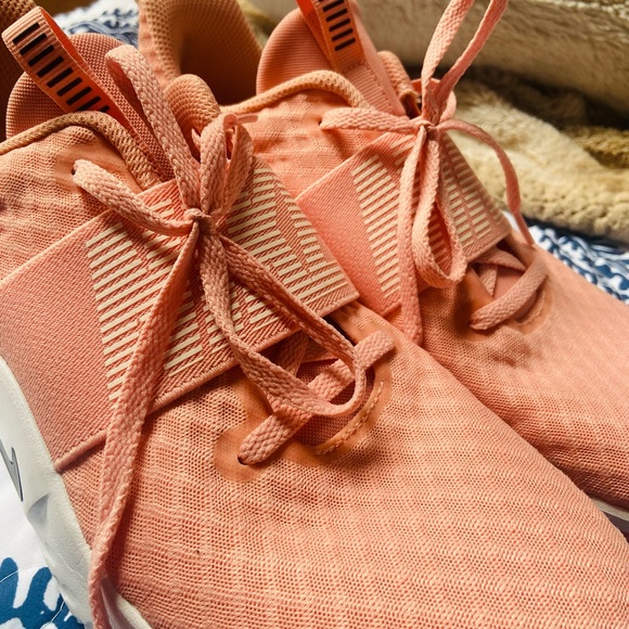 Brand new Nike trainers. 9.5 women’s. - Picture 4 of 7